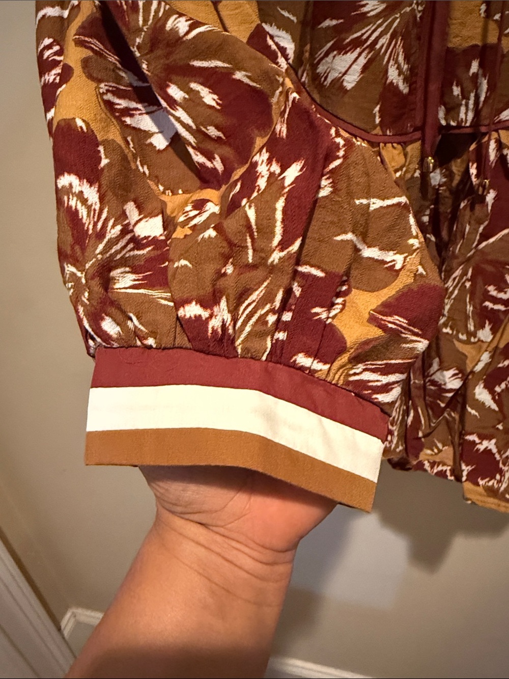 entro Floral Blouse in Rust, Mustard & Cream (worn once!) - Picture 7 of 7